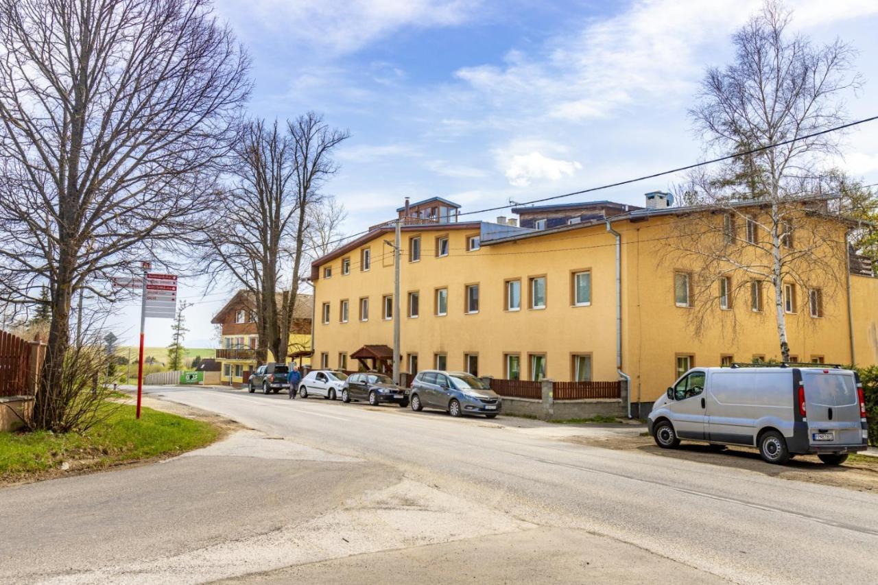 Apartman Theo Veľký Slavkov Exterior foto