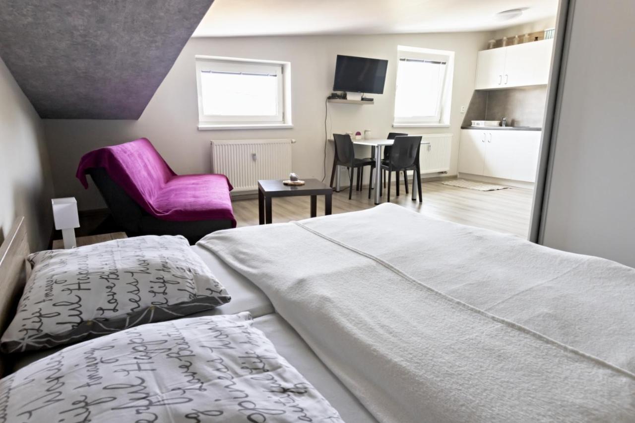 Apartman Theo Veľký Slavkov Exterior foto