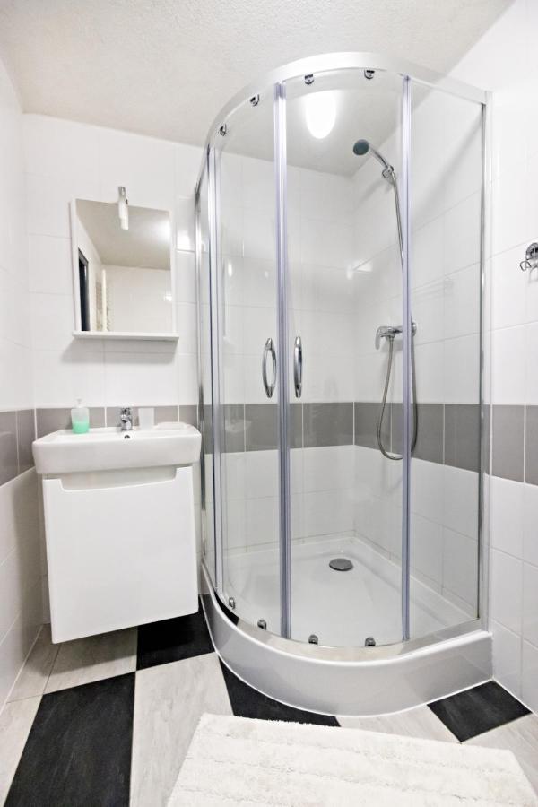 Apartman Theo Veľký Slavkov Exterior foto