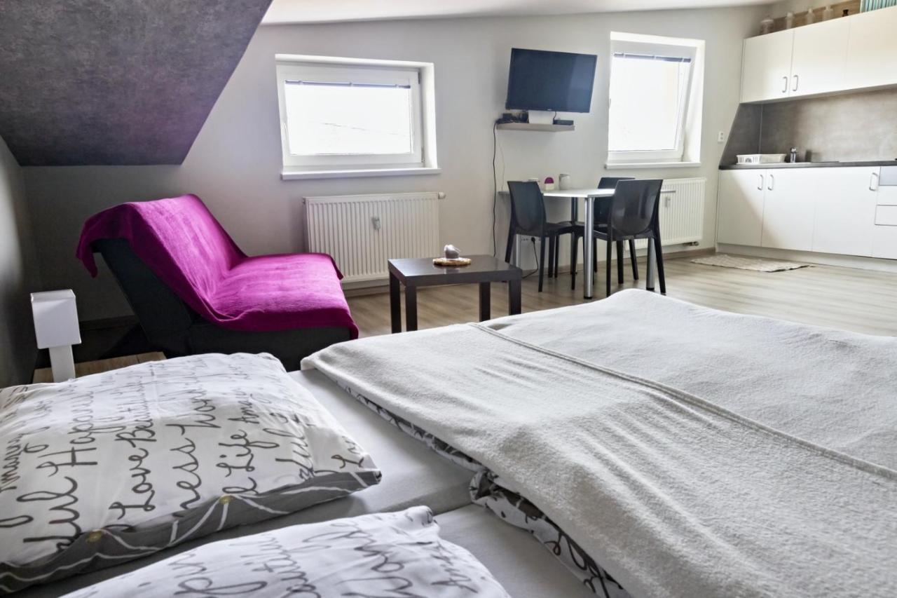 Apartman Theo Veľký Slavkov Exterior foto